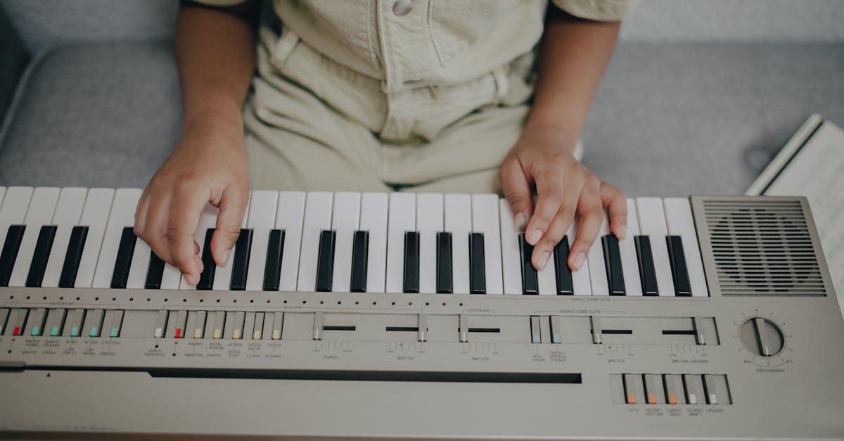 Elektriske Klaverer: Perfekt Lyd Til Enhver Lejlighed